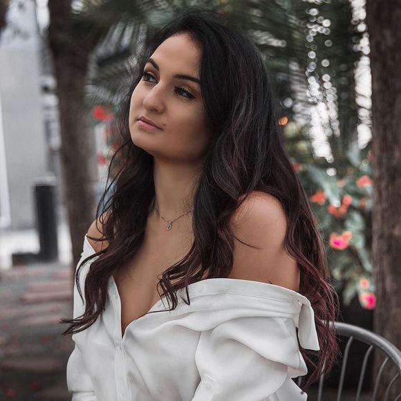 Meet your Posher, Dani - Picture 1 of 1